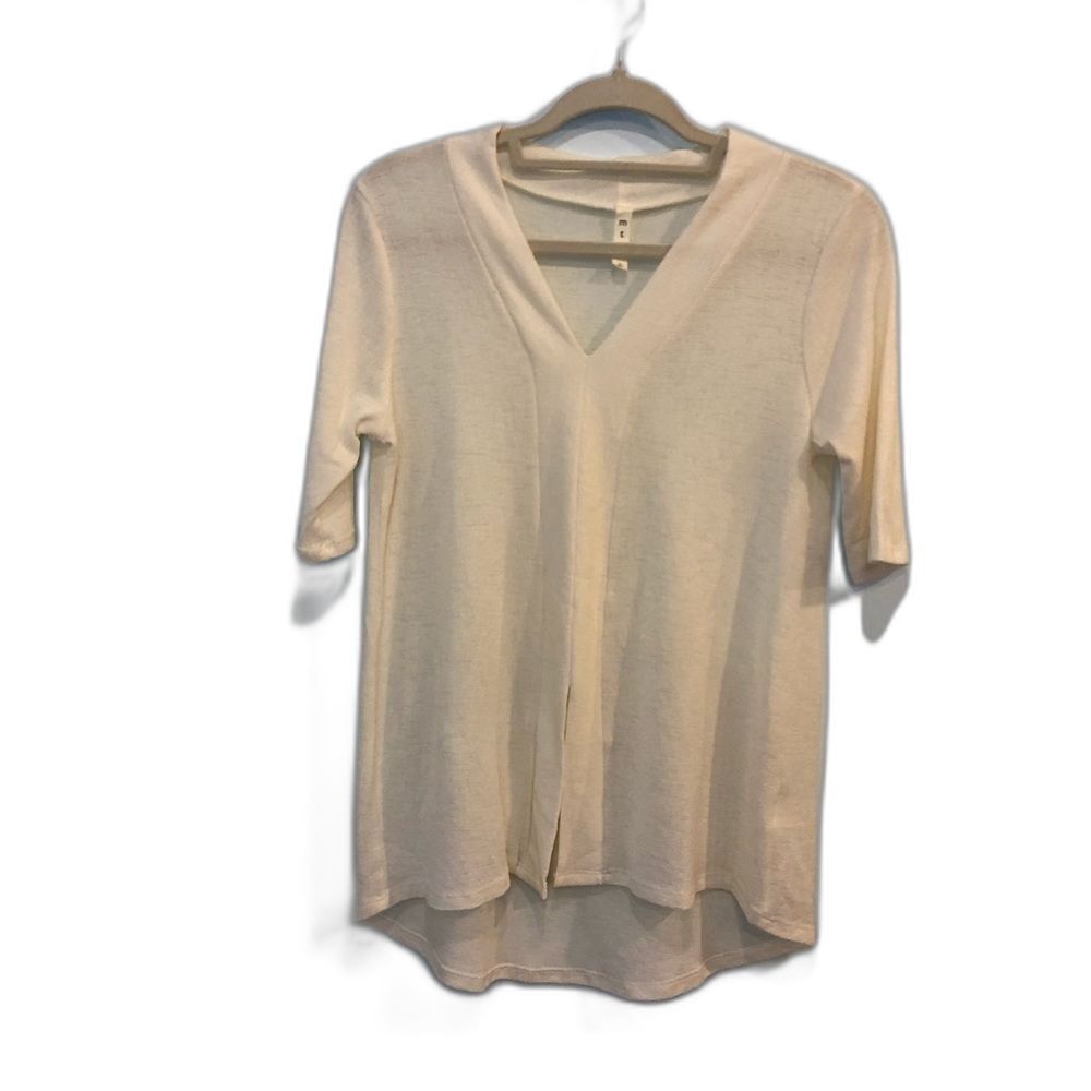 mts Cream Colored V-neck Short Sleeved Knit Top Size Large-NWOT